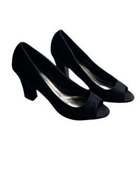 Elegant Black Peep-Toe Heels CL by Laundry 8.5